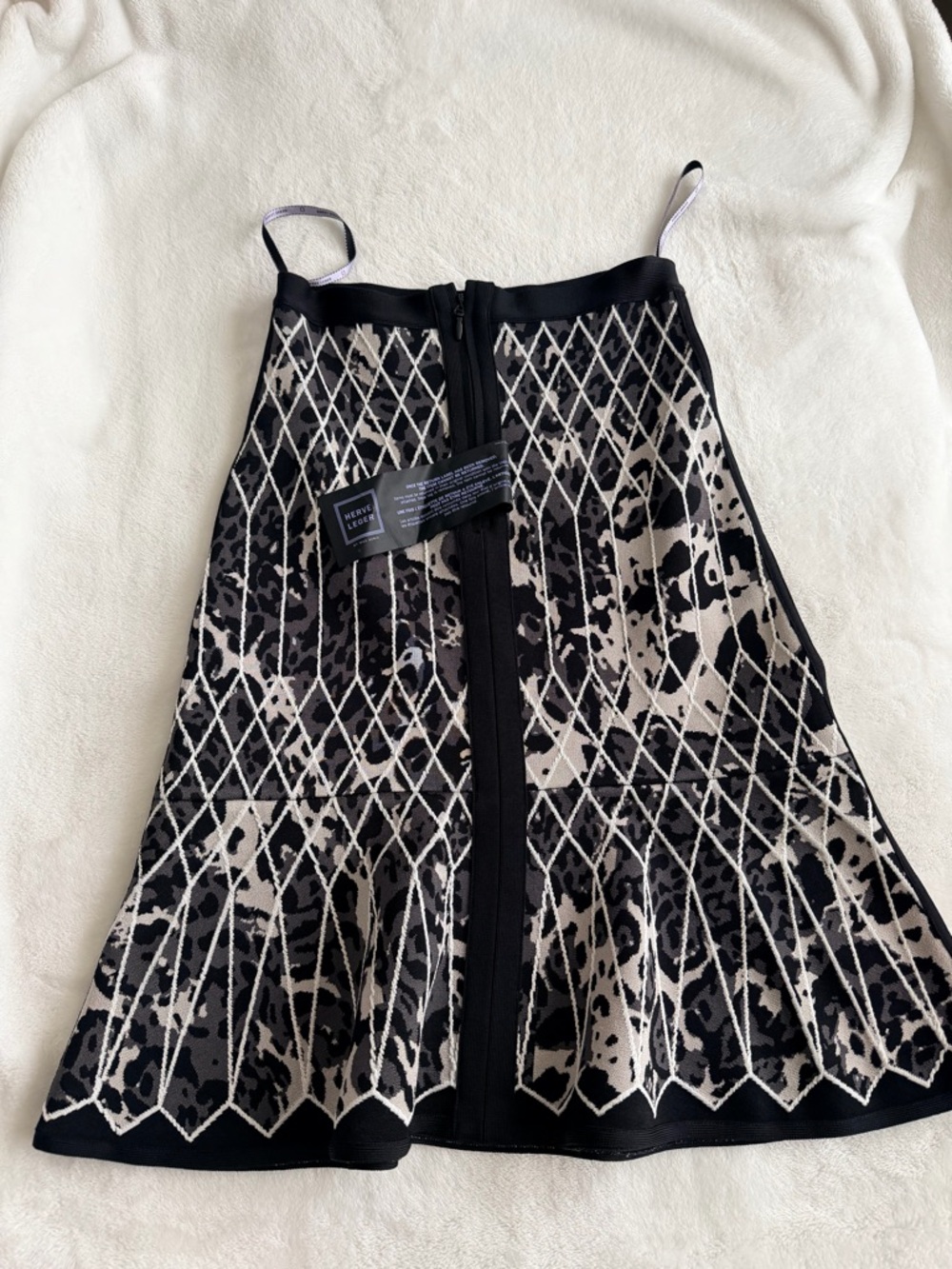 Herve Leger Bandage Black and Cream Animal Printed A-Line Skirt NWT Size Small